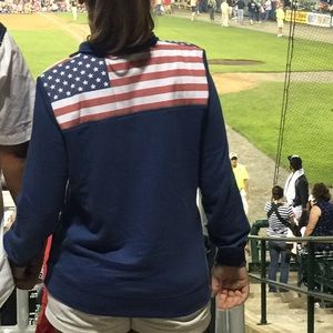 Vineyard vines pullover